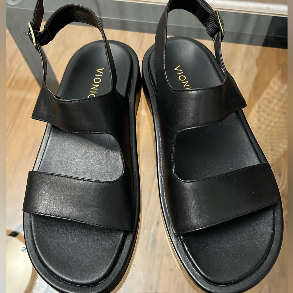 Vionic Madera Black Footwear